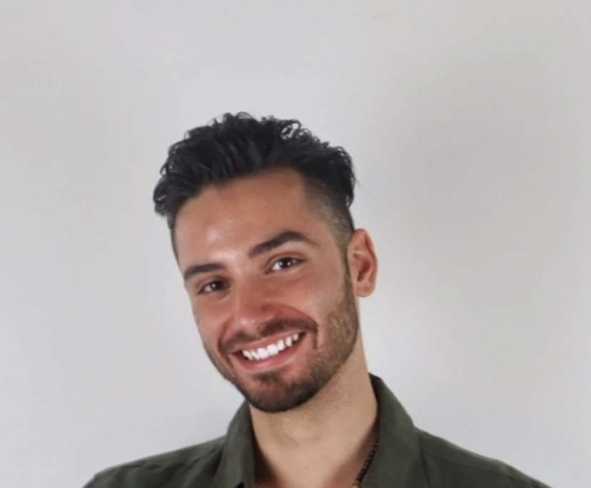 Patrick (30), $350, LGBTQIA+, Non-smoker, Have pets, and No children