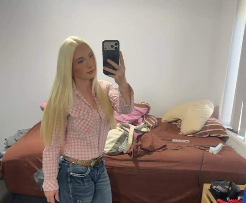 Brianna (21), $600, Non-smoker, No pets, and No children