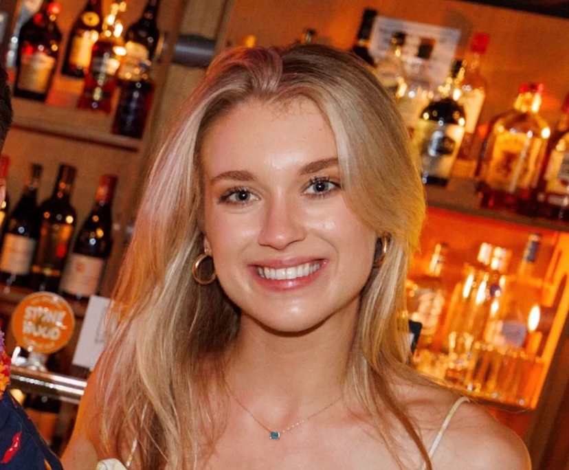 Jordan (25), $400, Non-smoker, No pets, and No children