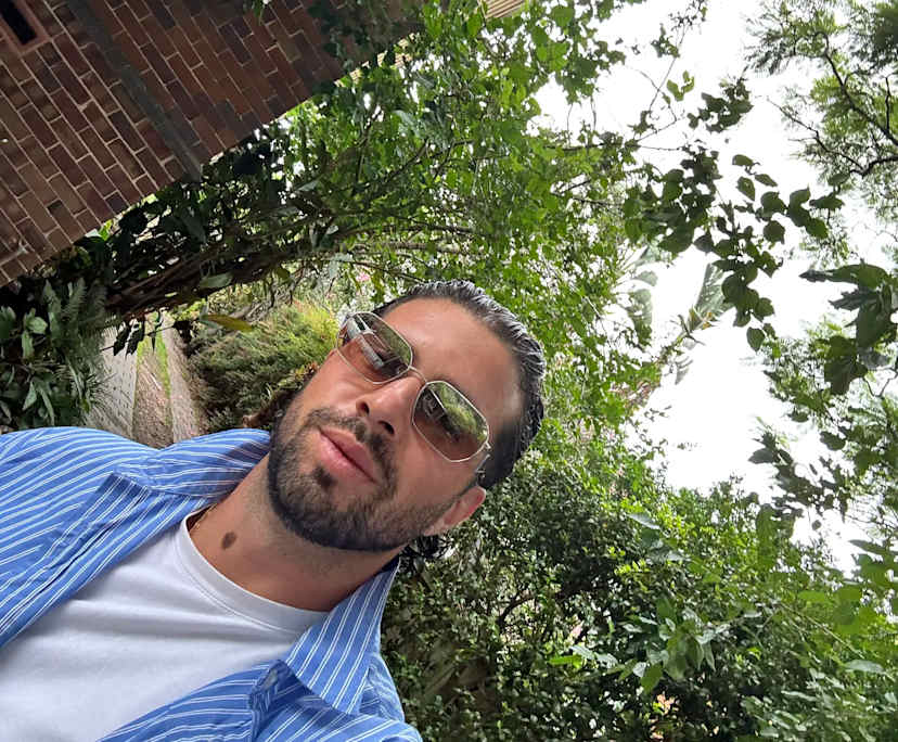 Vincenzo (27) and Emanuela (32), $2,000, 