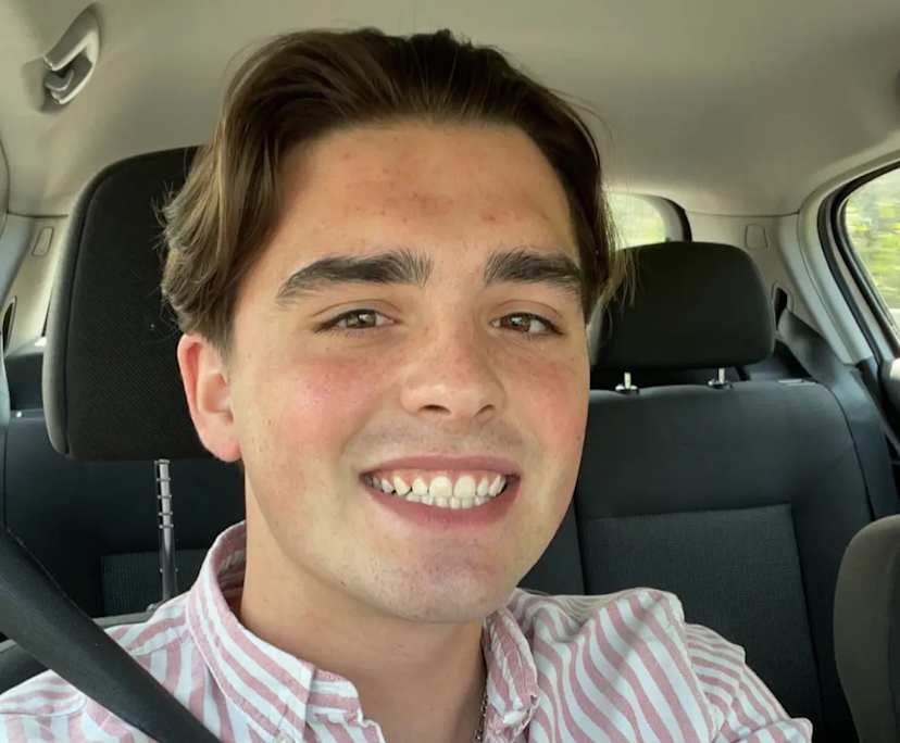 Fabian (25), $350, Non-smoker, No pets, and No children