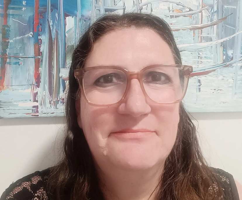 Sonia Joy (51), $360, Non-smoker, Have pets, and No children