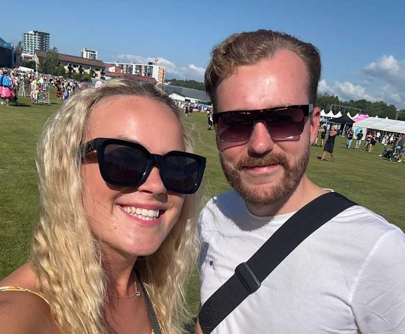 Nelli (25) and Juuso (26), $450, 