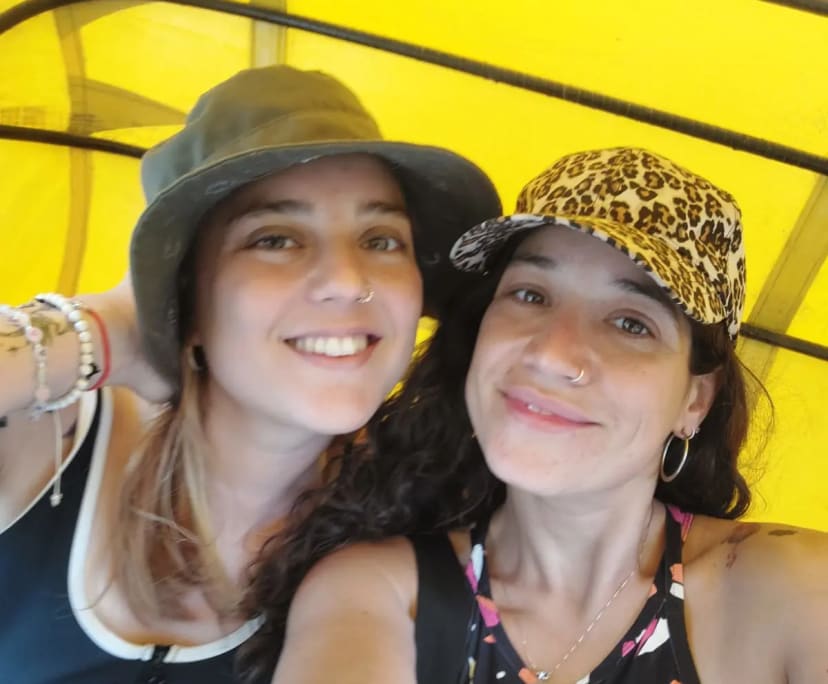 Mari & Elisa