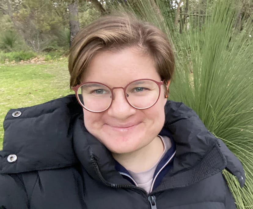 Chloe (30), $300, No pets, Non-smoker, and No children