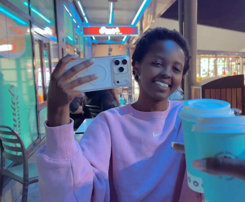 Jo (28), $400, LGBTQIA+, Non-smoker, No pets, and No children