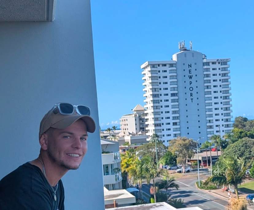 Laurence Davies (25), $250, 