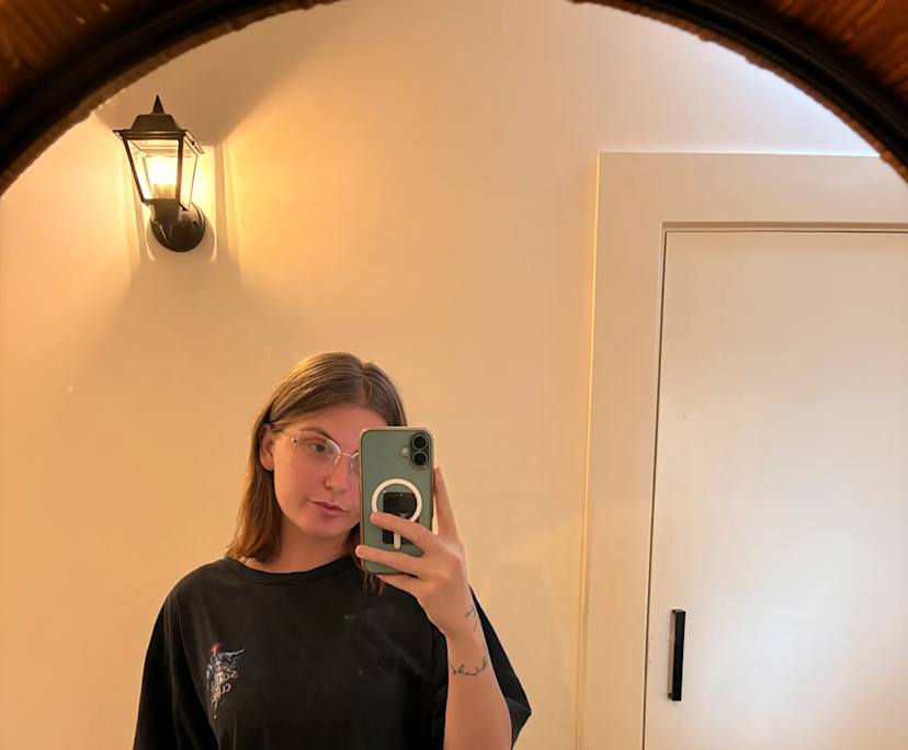 Alexie (22), $250, No pets, Non-smoker, and No children