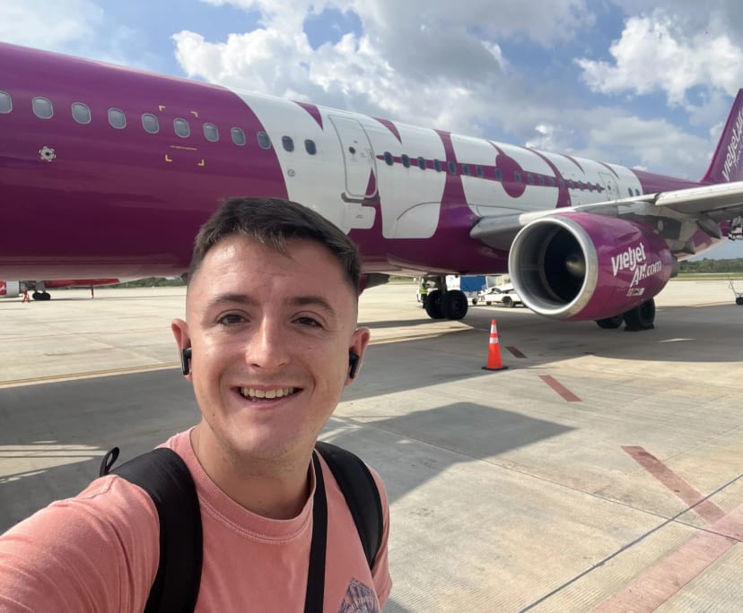 Ben (22), $350, LGBTQIA+, Non-smoker, No pets, and No children