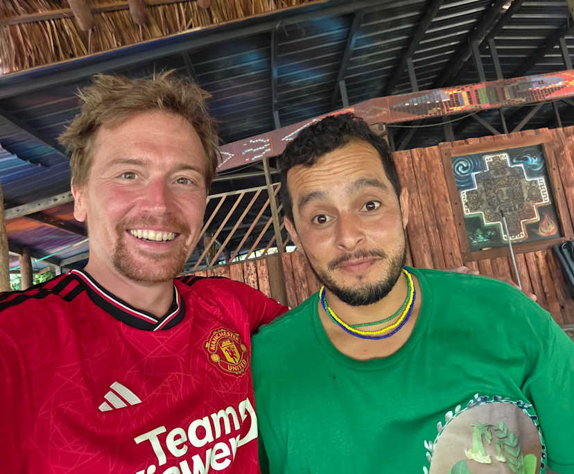 Ryan (35), $400, Non-smoker, Have pets, and No children