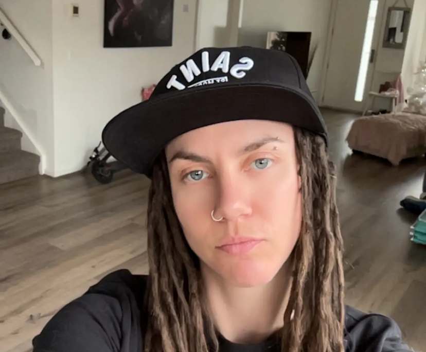 monique (33), $300, LGBTQIA+, Smoker, No pets, and No children