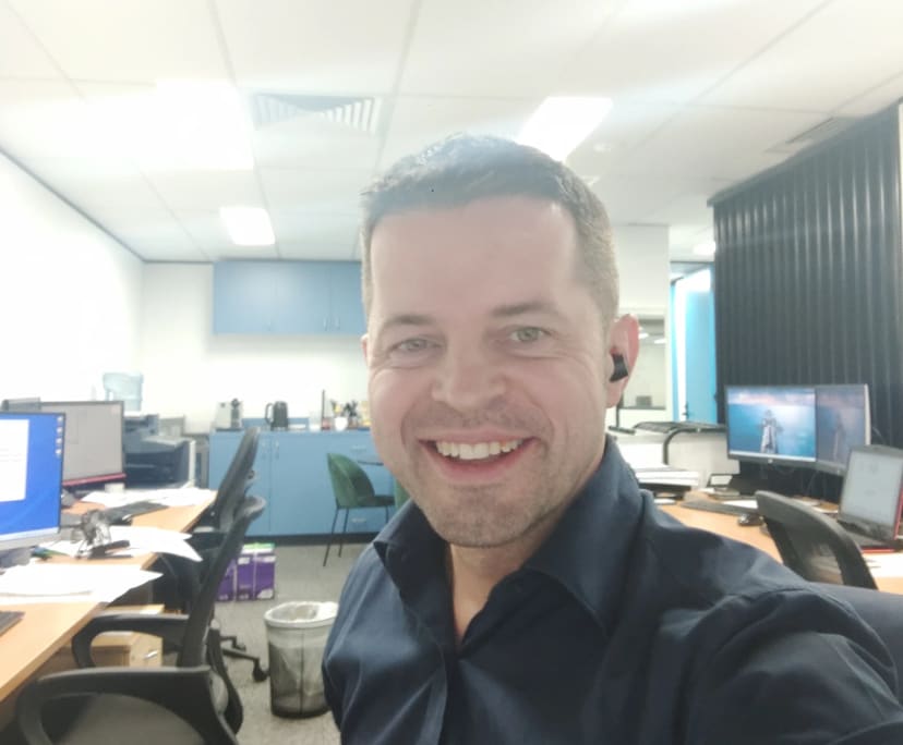 Stanislav (44), $450, Non-smoker, No pets, and No children