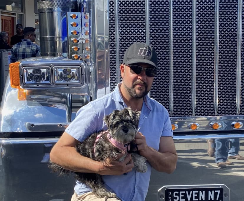 Orion (46), $400, Non-smoker, Have pets, and No children