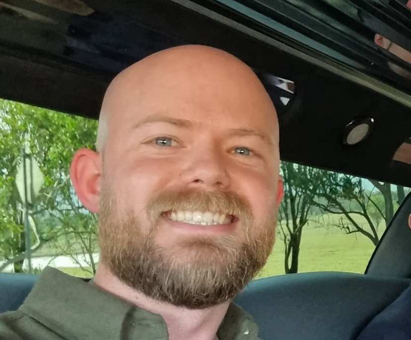 Joel (33), $220, Non-smoker, Have pets, No children, and LGBTQIA+