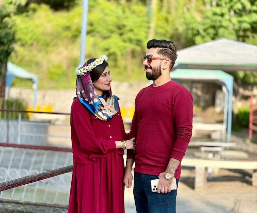 Waryam (28) and Maria (25), $350, 