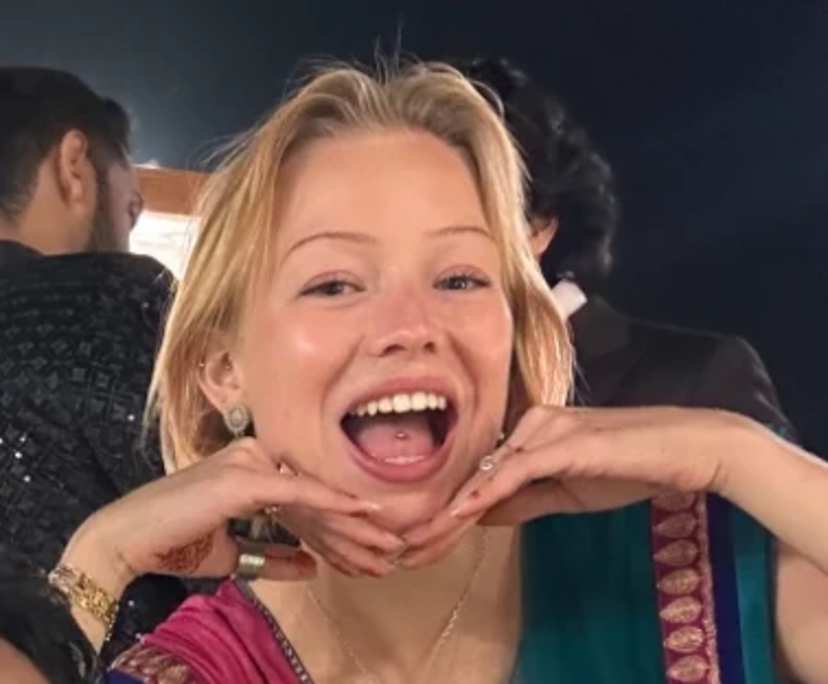 Kit (23), $380, LGBTQIA+, Smoker, No pets, and No children