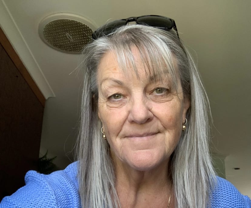 Kathy (64), $250, Non-smoker, Have pets, and No children