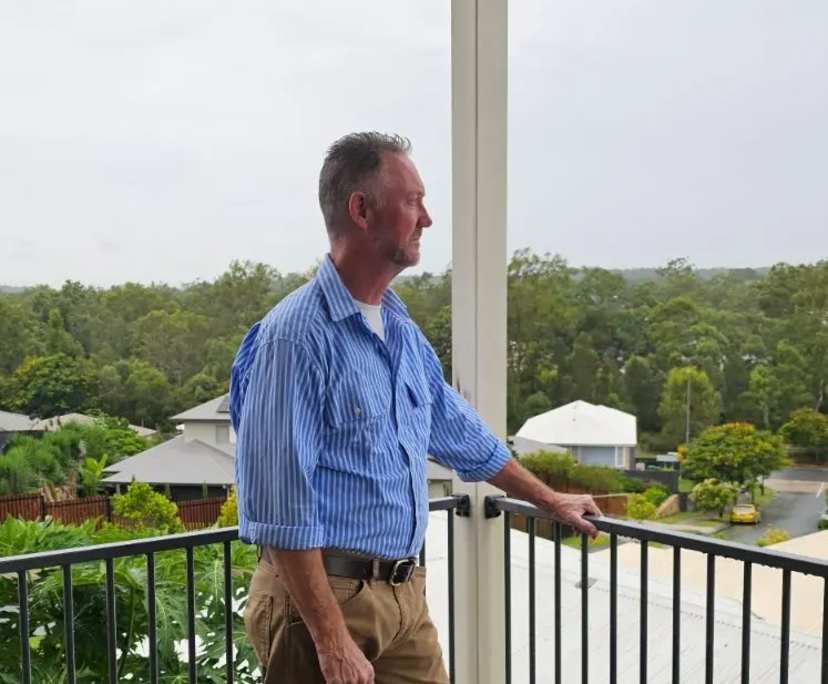 Gregory (55), $350, Non-smoker, No pets, and No children