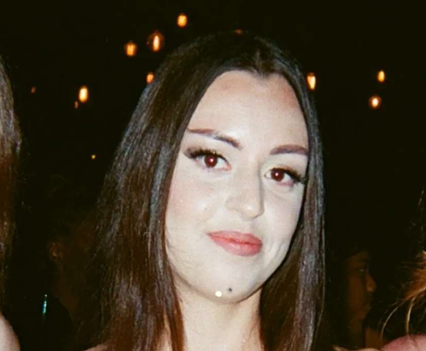 Annelise (21), $300, 