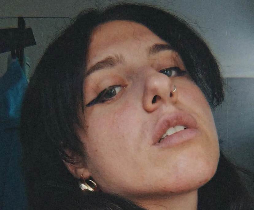 Eleonora (30), $300, LGBTQIA+, Non-smoker, No pets, and No children