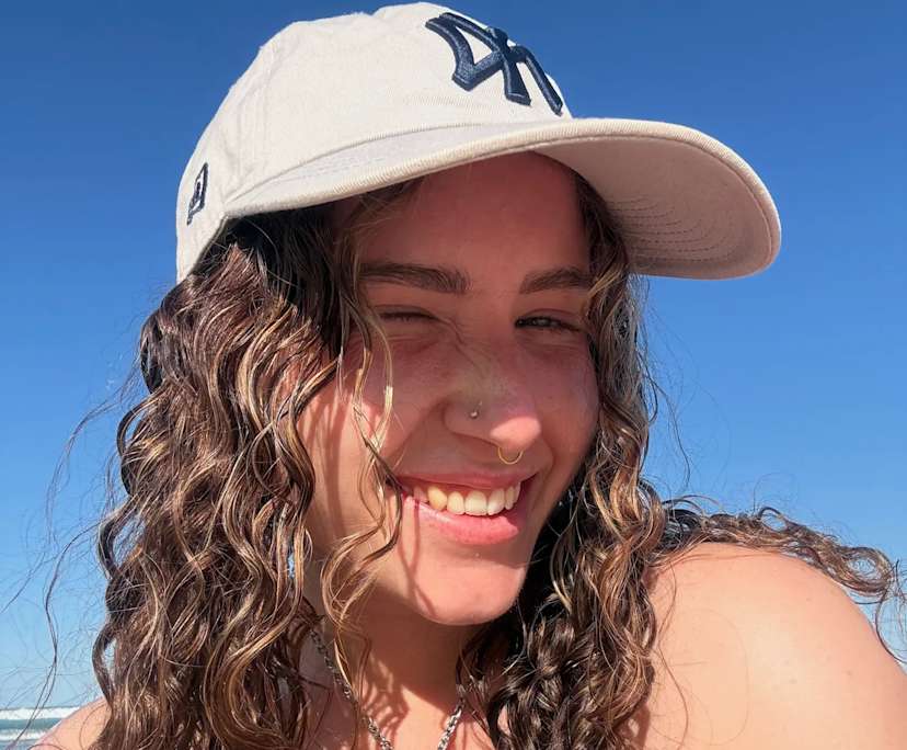 Cait (24), $280, Smoker, No pets, and No children