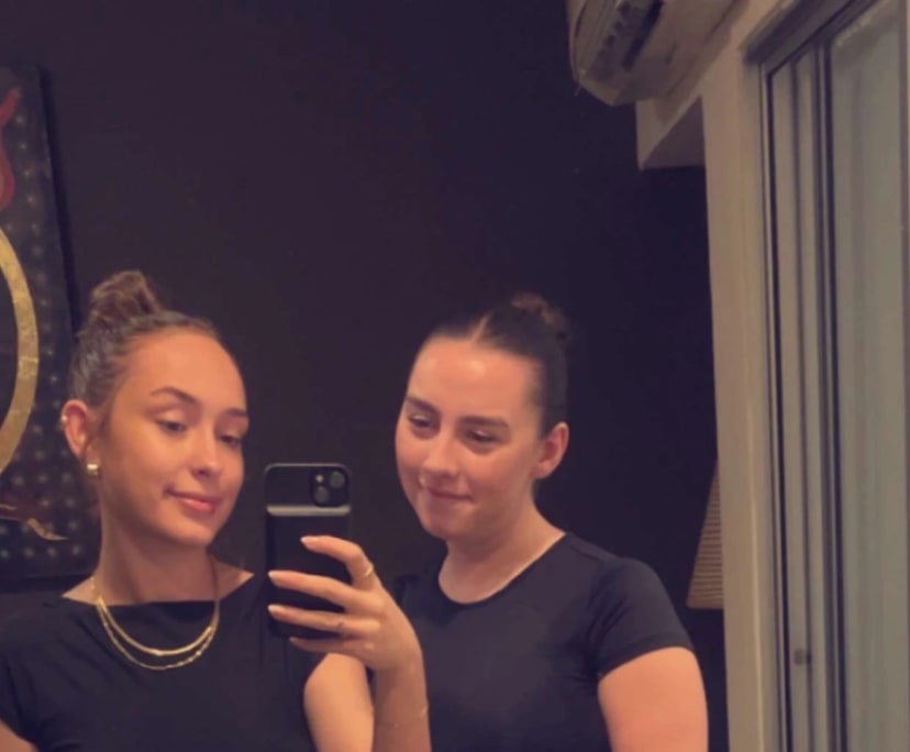 Mia & Eve
