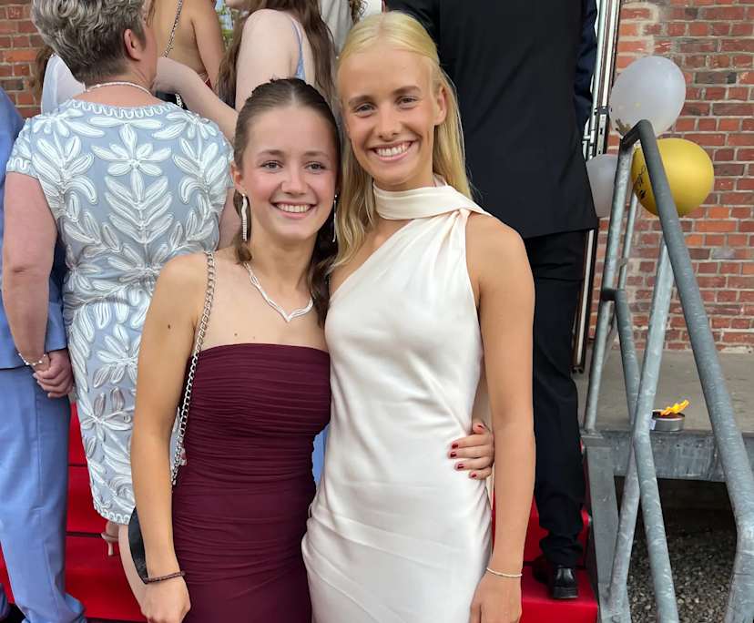 Mia & Marina