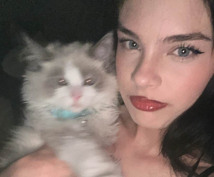 Talei-Rose (19), $500, LGBTQIA+, Non-smoker, Have pets, and No children