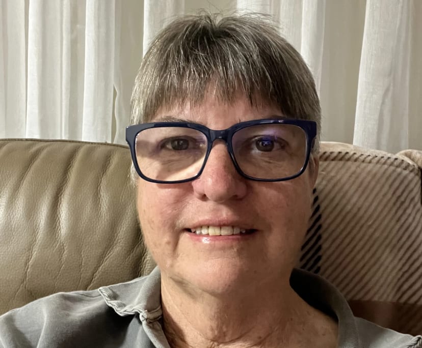 Robyn (59) - Looking in Griffith | Flatmates.com.au