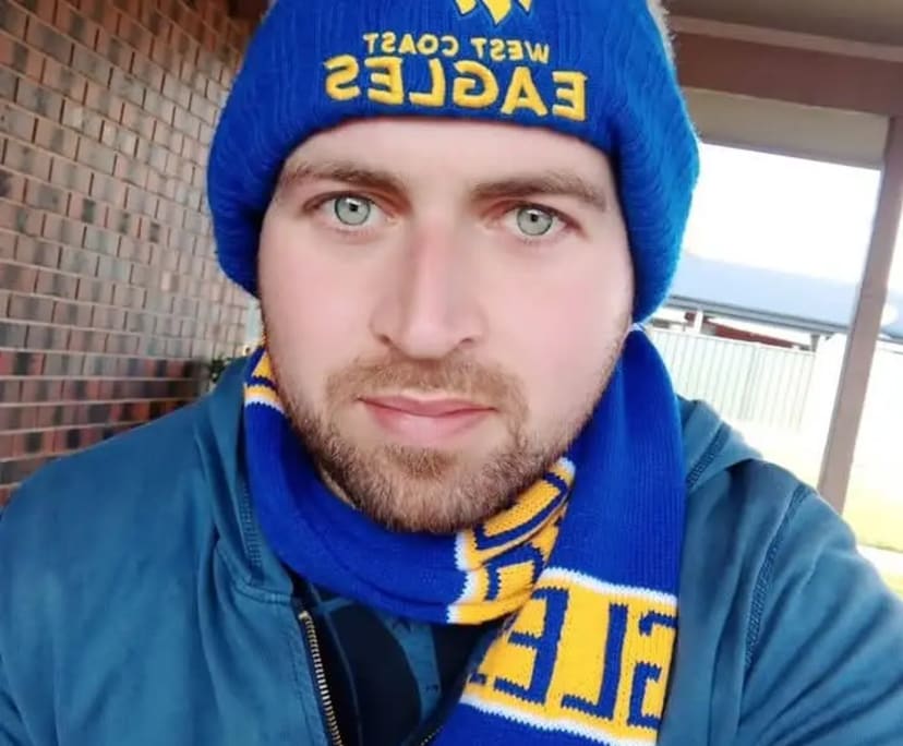 shane (36), $290, Non-smoker, No pets, and No children