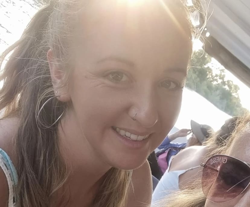 Ali (32), $600, Non-smoker, No pets, and No children