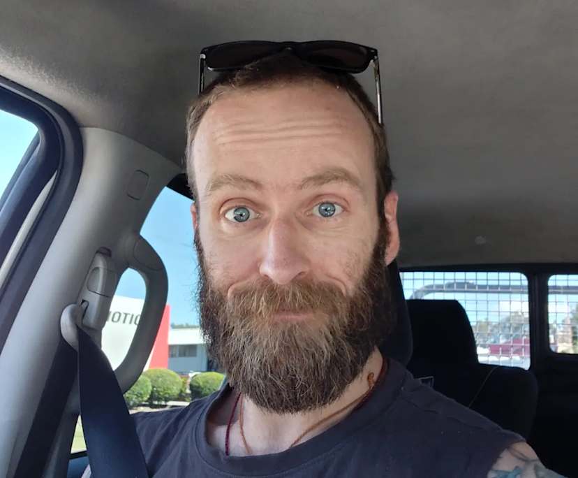 Brendan (38), $450, Non-smoker, Have children, and No pets