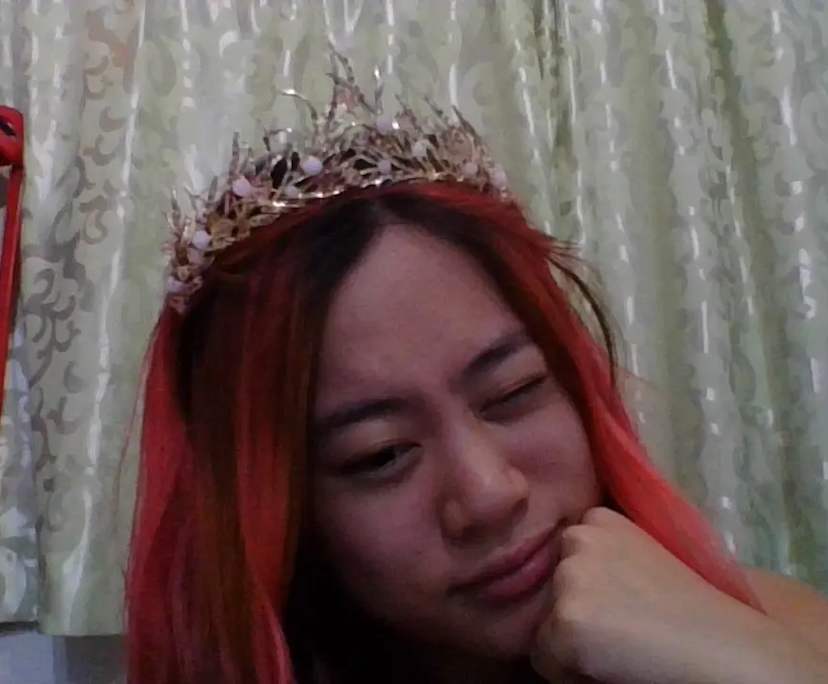 Joanna (26), $270, Non-smoker, No pets, and No children