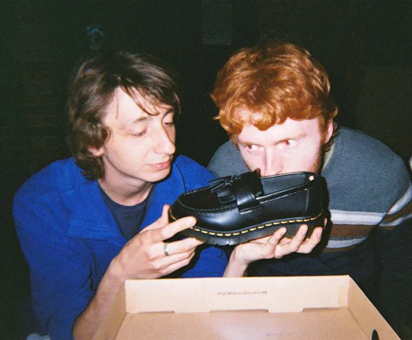 Kian (25) and Val (22), $300, Smoker, No pets, and No children