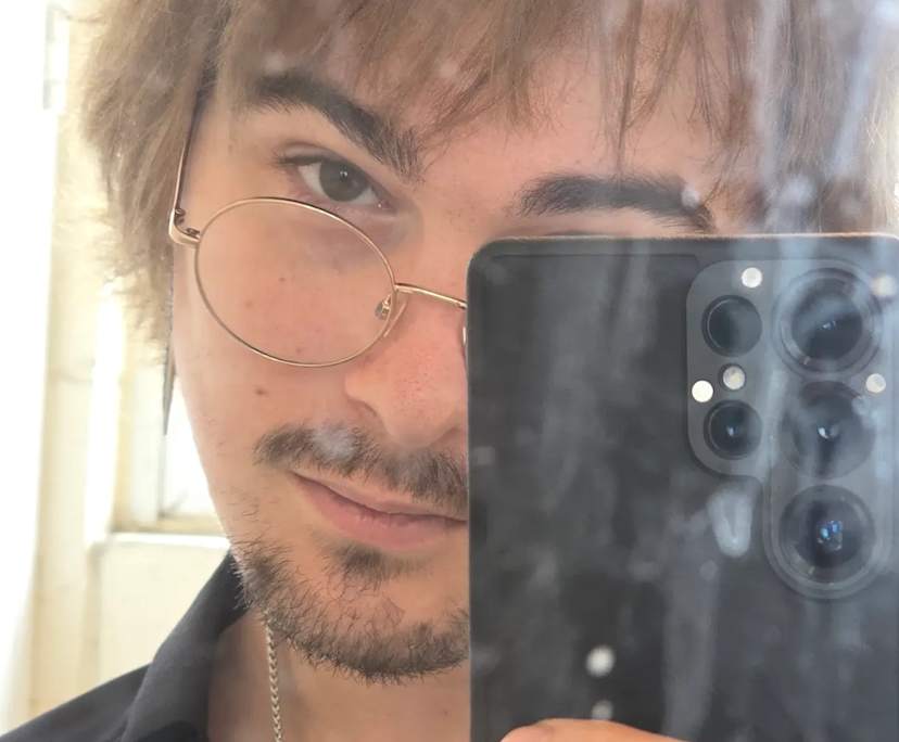 Zhane (29), $400, Non-smoker, No pets, and No children