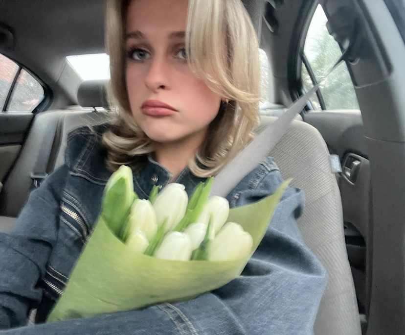 Maya (20), $330, Smoker, No pets, and No children