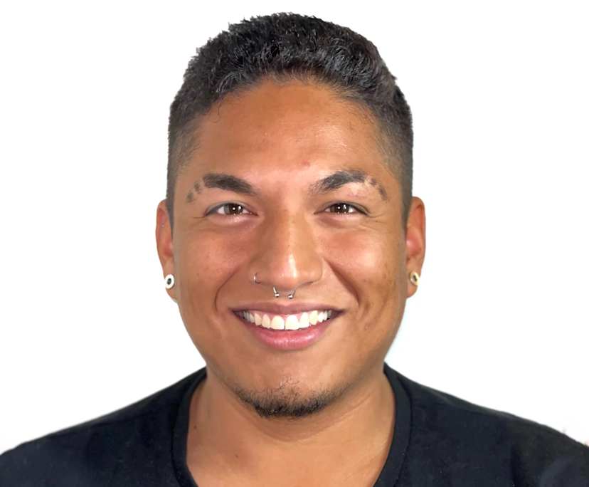 Steeven (28), $450, LGBTQIA+, Non-smoker, Have pets, and Have children