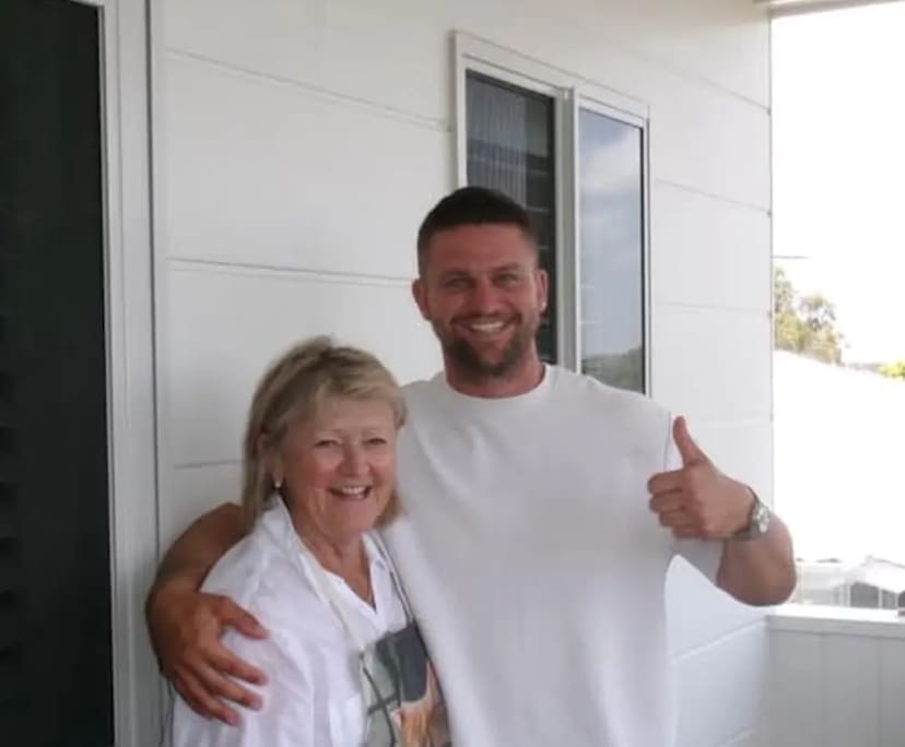 Jack (33), $300, Non-smoker, No pets, and No children