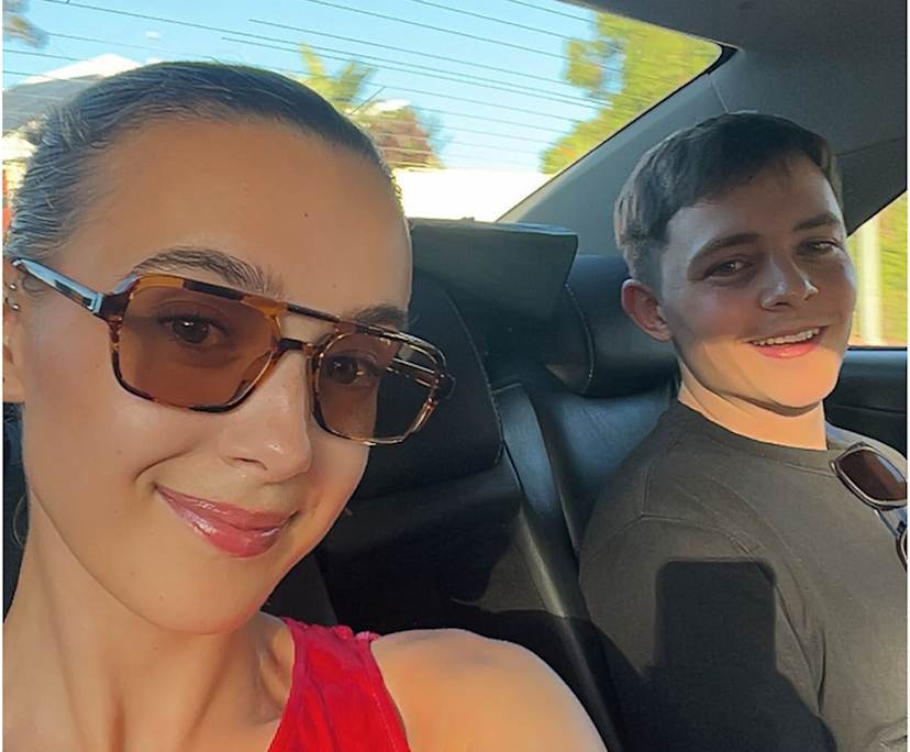 Milly (24) and Jaden (25), $400, 