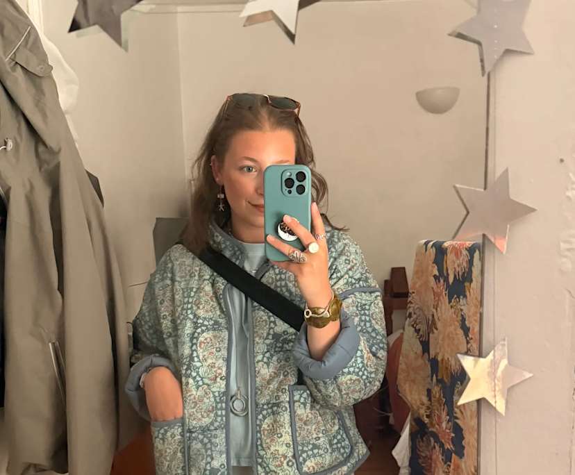 Abbie-Rose (27) and Tom (26), $800, Non-smoker, No pets, and No children