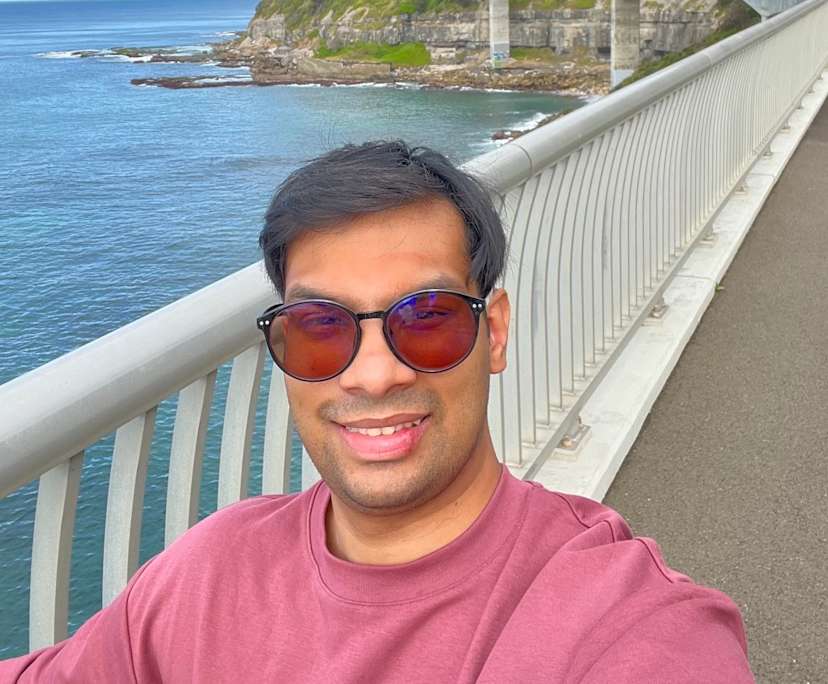 Naash (24), $350, Non-smoker, No pets, and No children