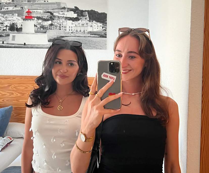 Eden (25) and Niamh (25), $400, 