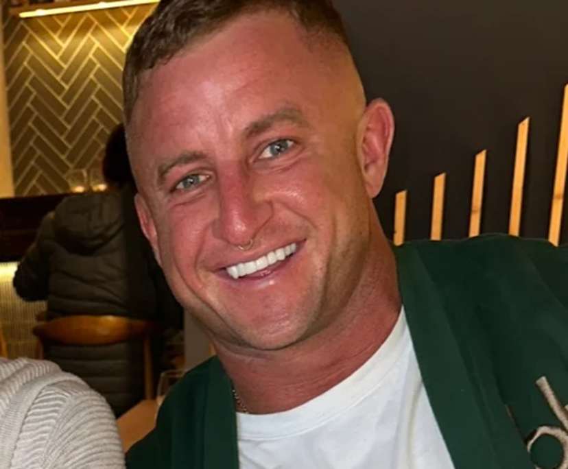 Benjamin (33), $400, 