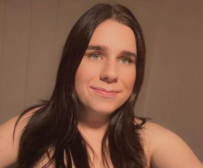 Jessica (23), $480, Non-smoker, No pets, and No children