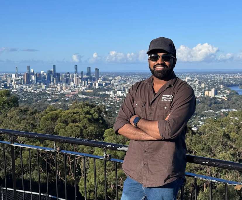 Buddhika (34), $300, Non-smoker, No pets, and No children