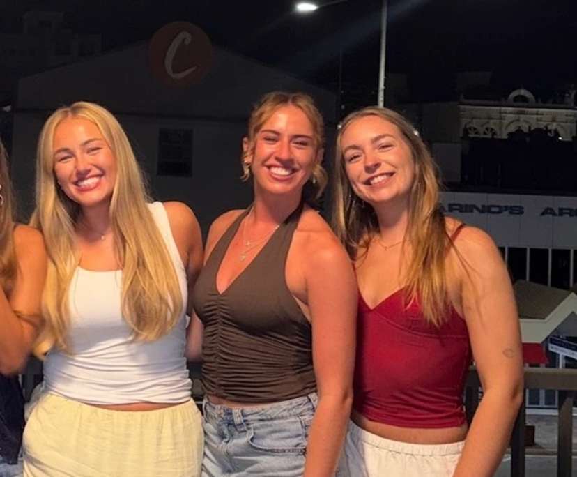 Lauren, Laura & Tash