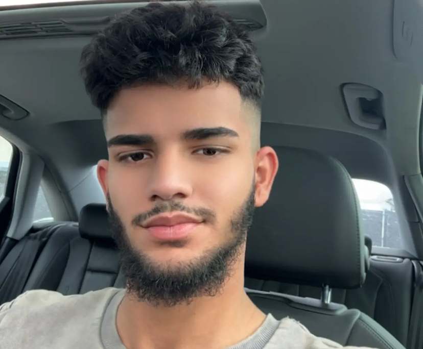 Assad (18), $250, No pets, Non-smoker, and No children