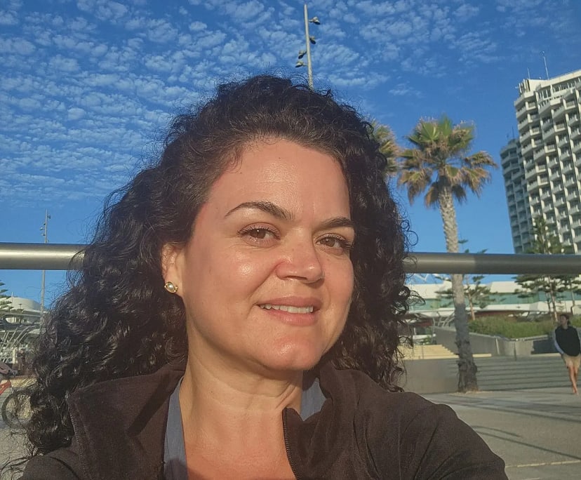 Vani Santos (46), $300, Non-smoker, No pets, and No children