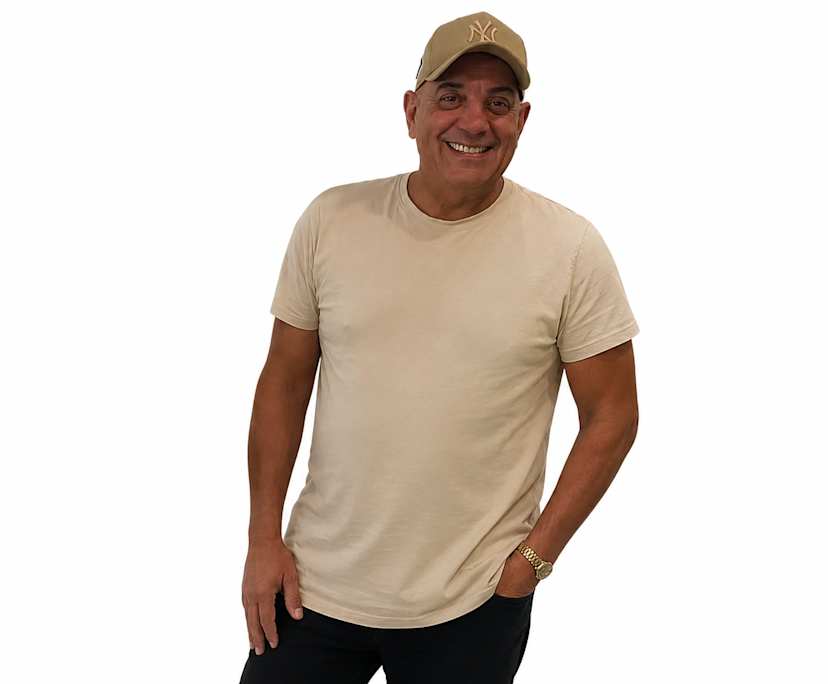 Stephan (58), $450, Non-smoker, Have children, and No pets