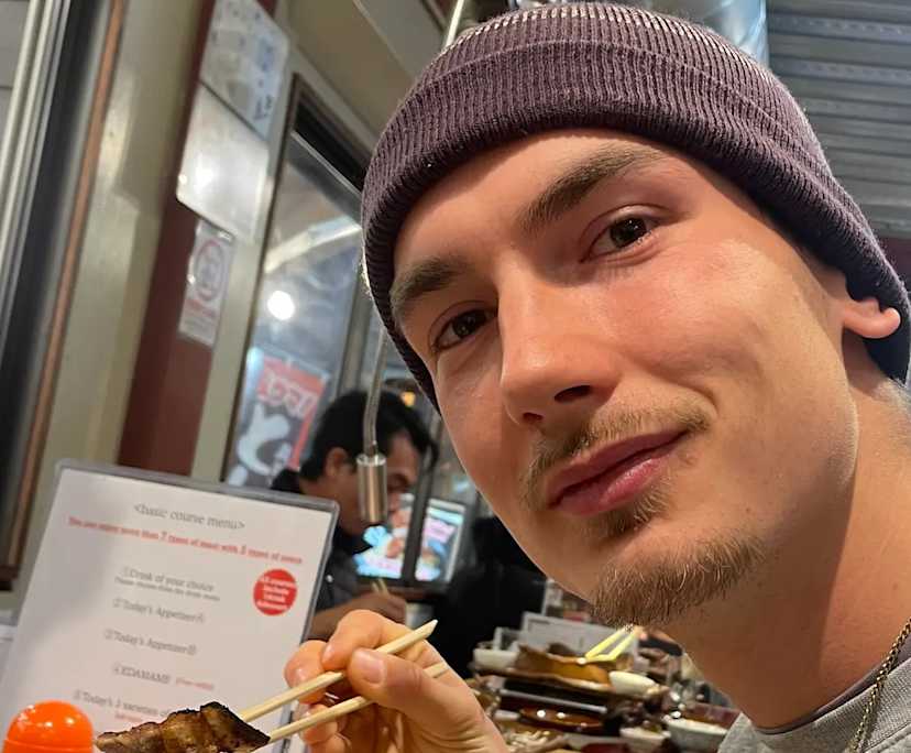 Marceau (22) and Hugo (23), $400, 